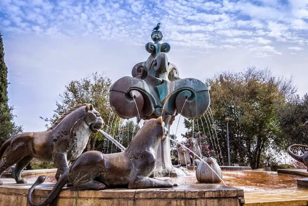 Львы фонтан на Мендес-Франс площади, Иерусалим