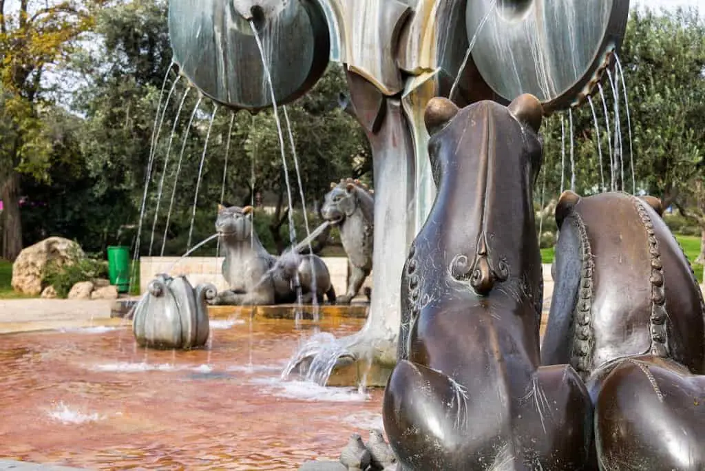 Fountain at Mendes-France Square, Jerusalem