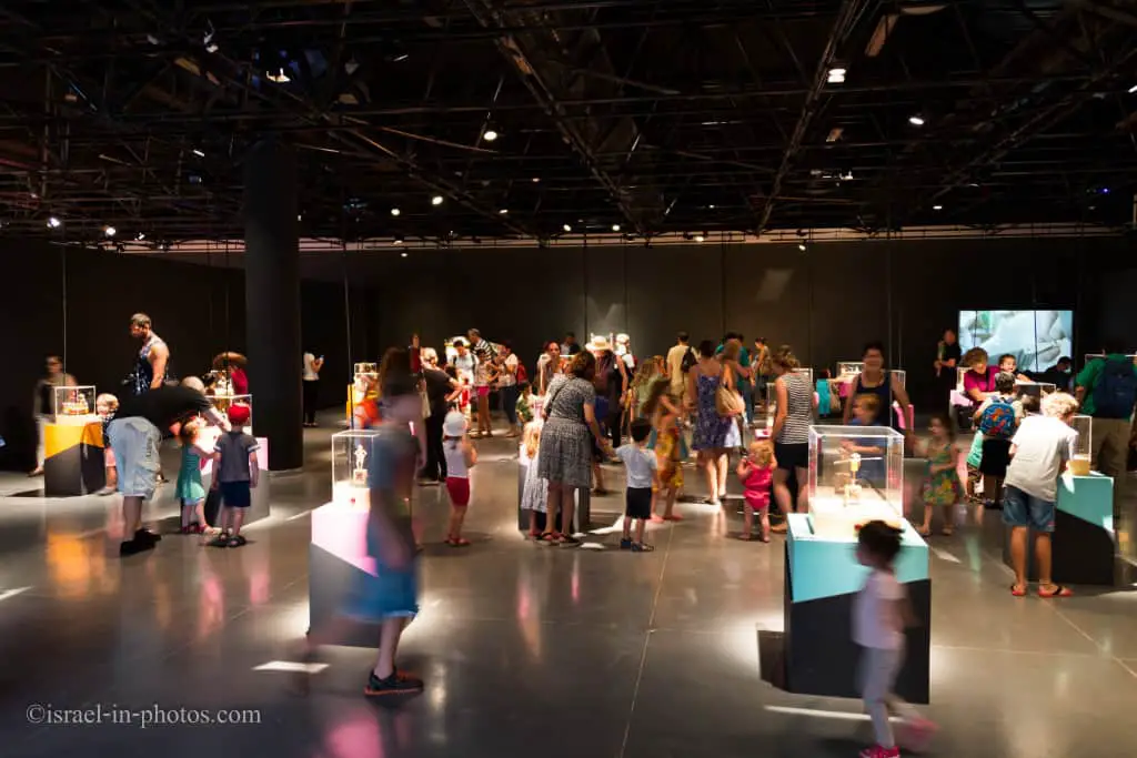 The Dancing Machine at Eretz Israel Museum