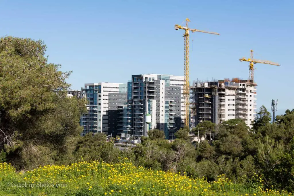 בניית בניין חדש