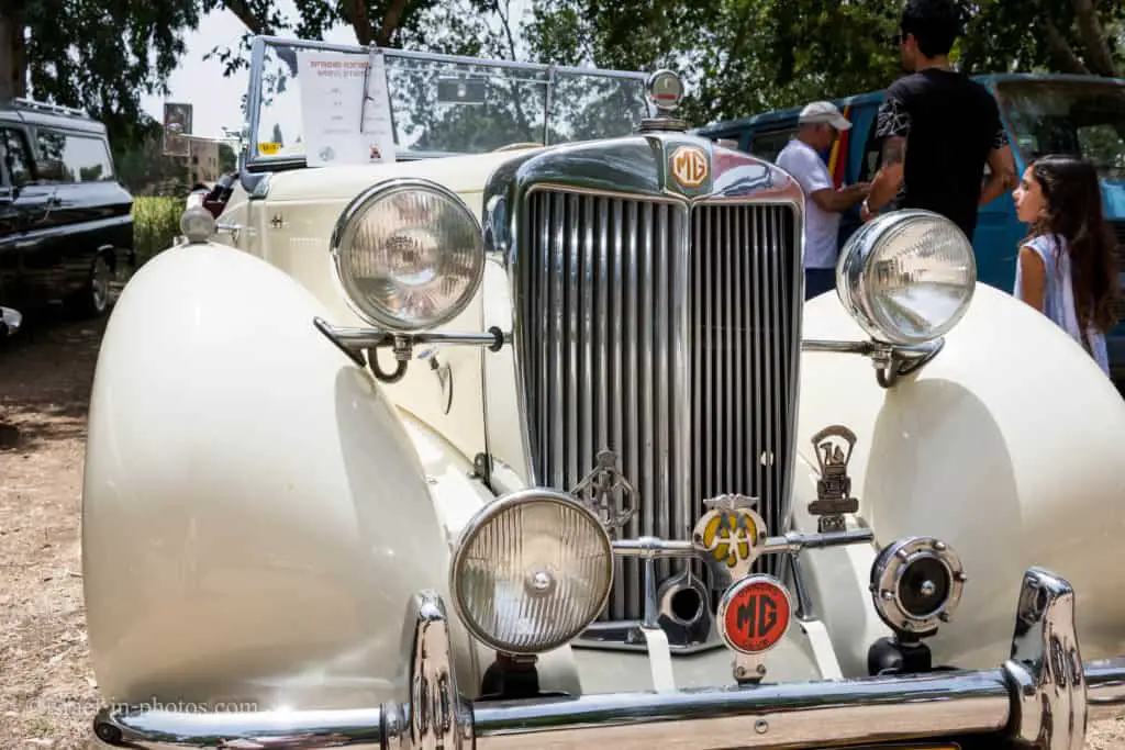 MG YT מ 1950