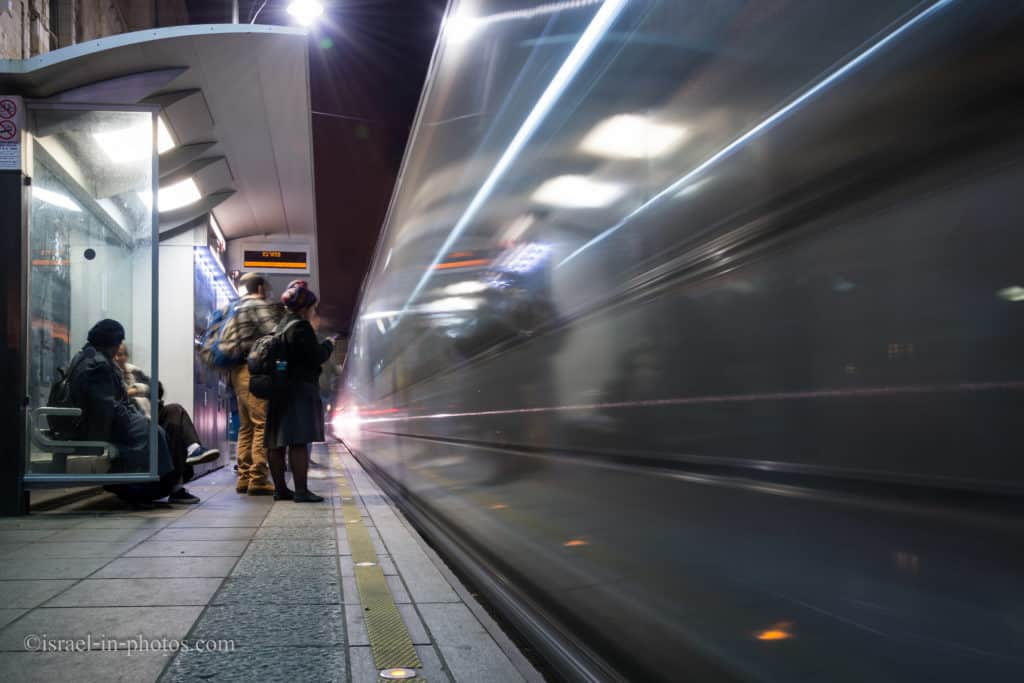 סיור במנהרות הכותל המערבי בירושלים חנוכה, ישראל