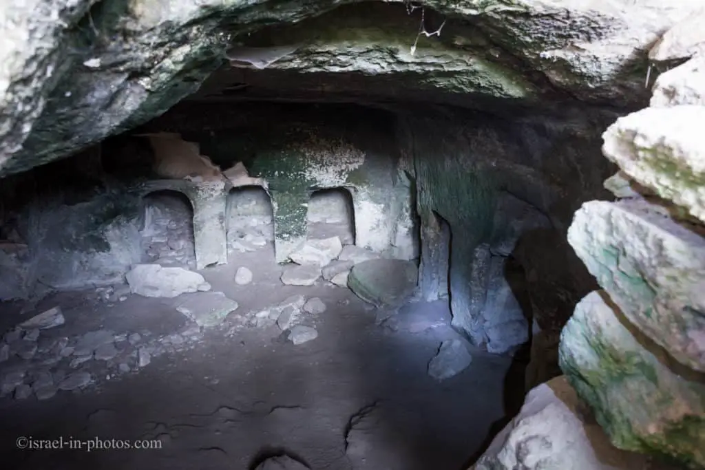 Burial cave at Horvat Midras