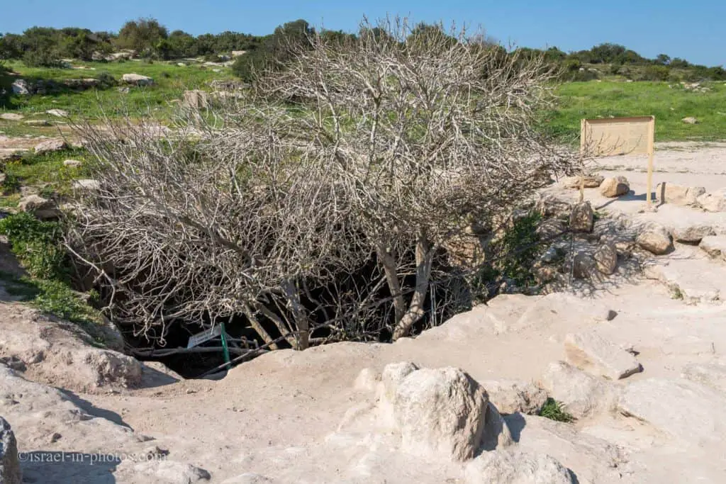 The Refugee Caves at Horvat Midras