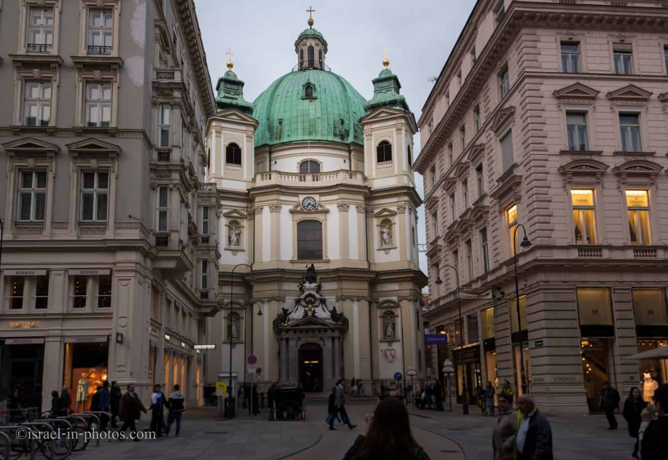 St. Церковь �St�тра. St. Петра, также известная как Петерскирхе в Вене., Столица Австрии