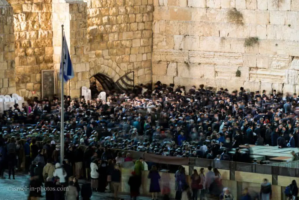 Kabbalat Shabbat at the Kotel