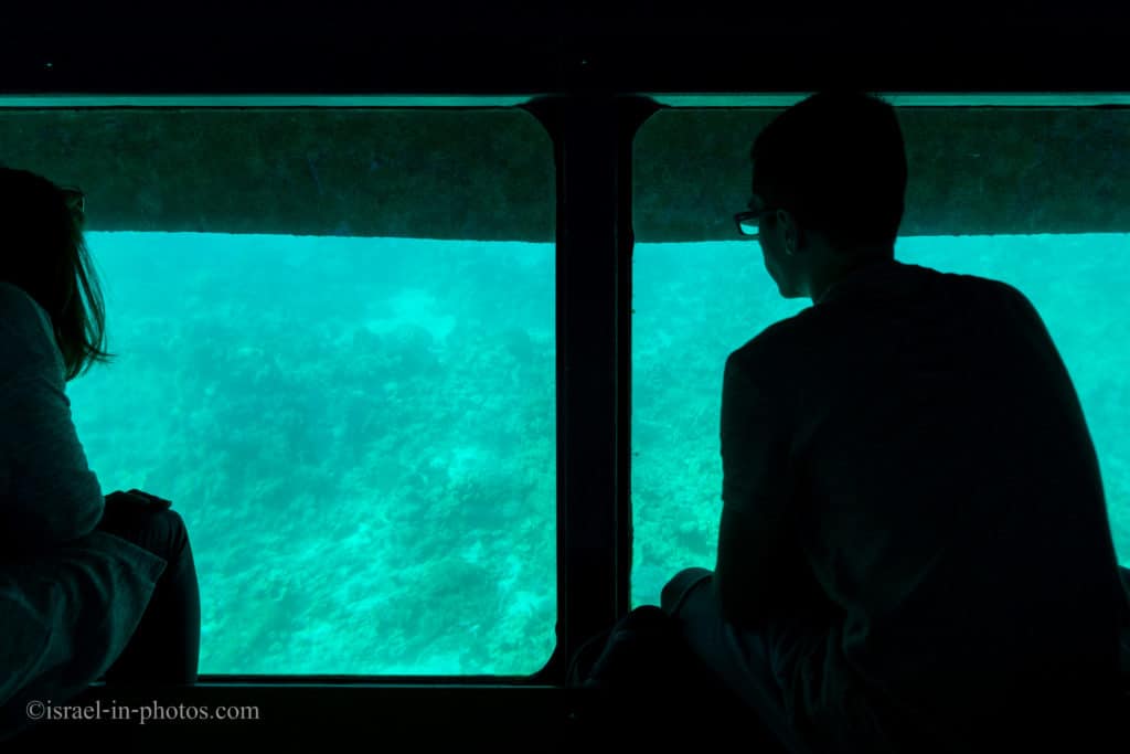 Парусный на лодке в море Эйлат Красное, Израиль