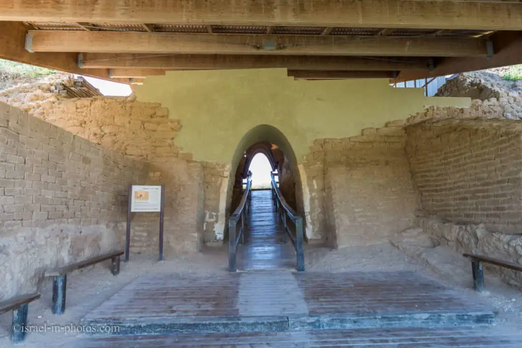 השער הכנעני בגן הלאומי אשקלון