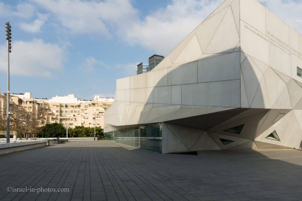 Tel Aviv Museum of Art - Herta and Paul Amir Building