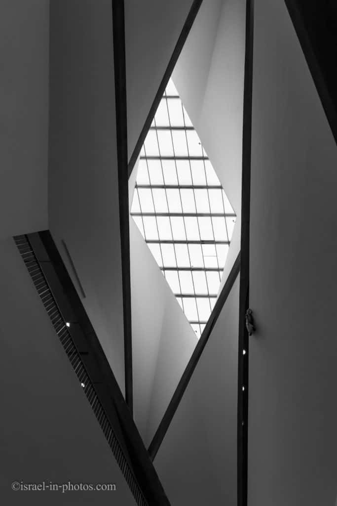 Herta and Paul Amir Building