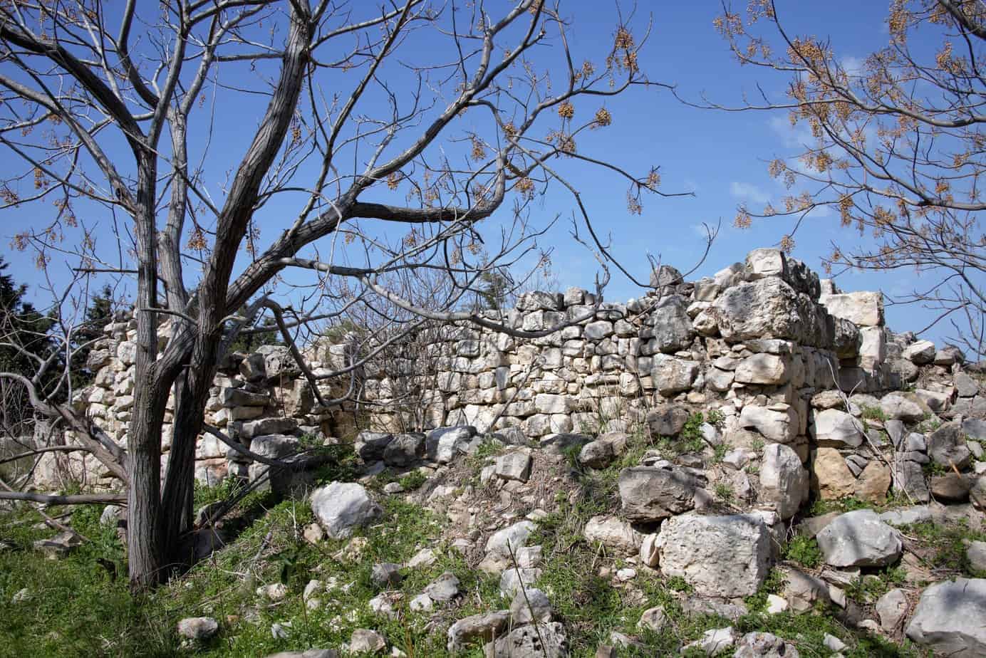 Keshet Cave, Western Galilee - Cave which is not a cave