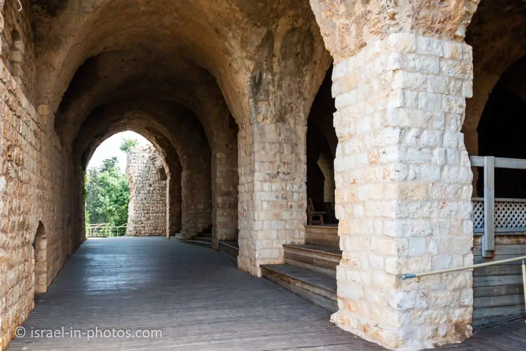 Pillared Hall, Yehiam Fortress