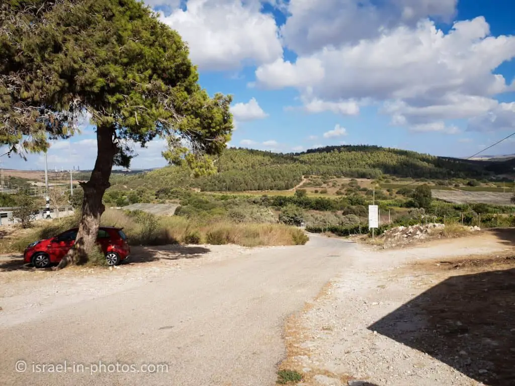 At the entrance to Bat Shlomo
