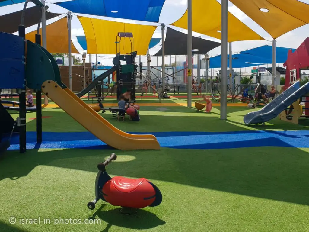 Playground at Sharonim Mall