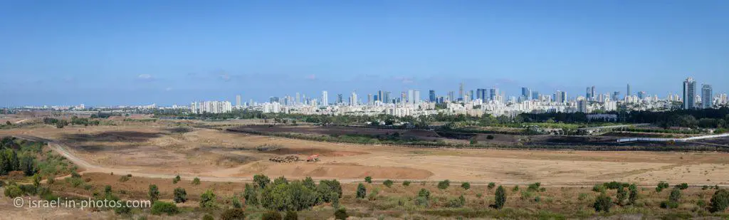 פנורמה של רמת גן ותל אביב