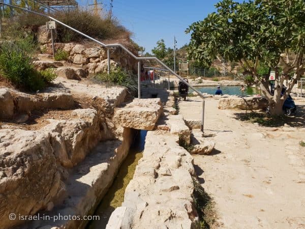 Haniya Spring - Visitors Guide to Spring and Pools by Jerusalem