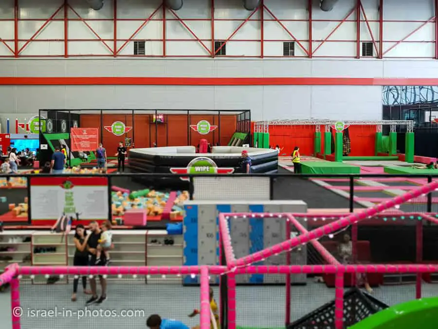 Jumping Complex