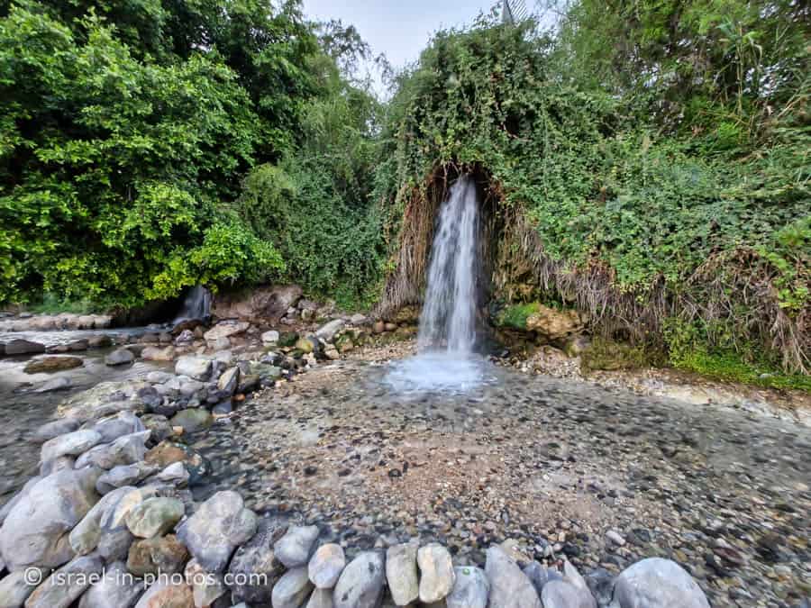 Эйн Эйов, Скрытый водопад